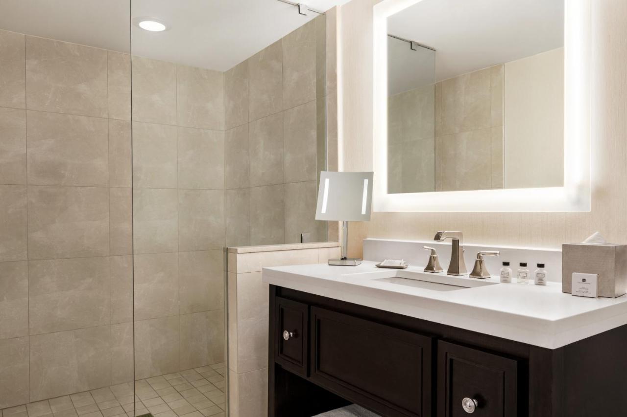 Crowne Plaza Hotel Philadelphia - King Of Prussia By Ihg מראה חיצוני תמונה